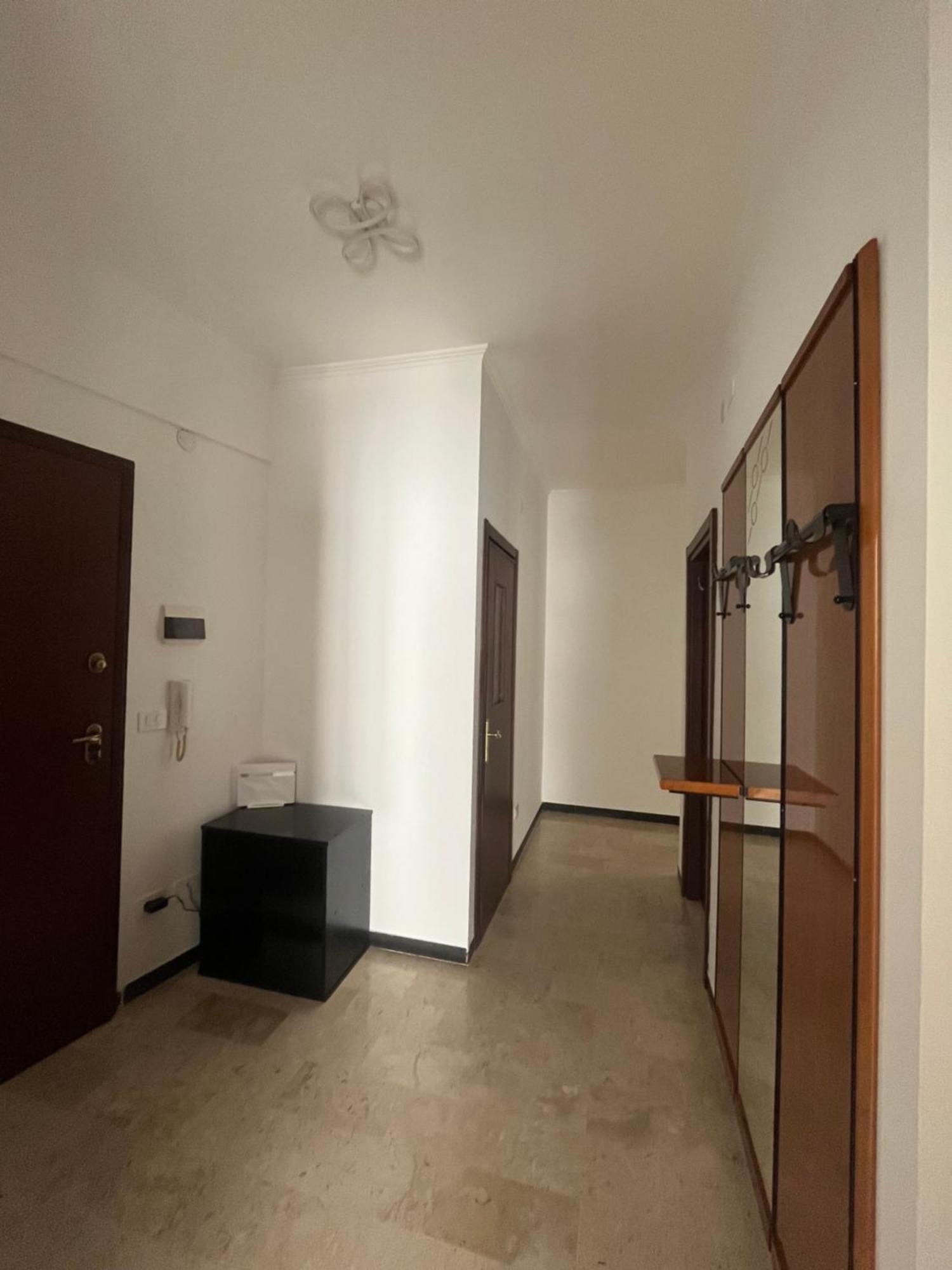 Casa Vacanze Tardy E Benech Savona Bagian luar foto