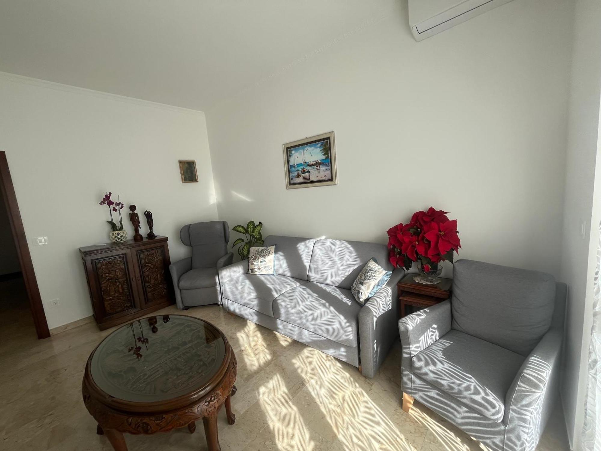Casa Vacanze Tardy E Benech Savona Bagian luar foto